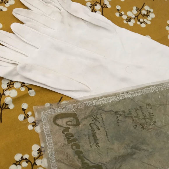Vintage white long dinner gloves - Picture 4 of 4